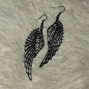 Angel wing with bling earrings